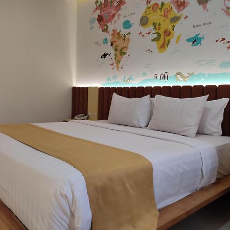 Luminor Hotel Banyuwangi By Wh Zewnętrze zdjęcie