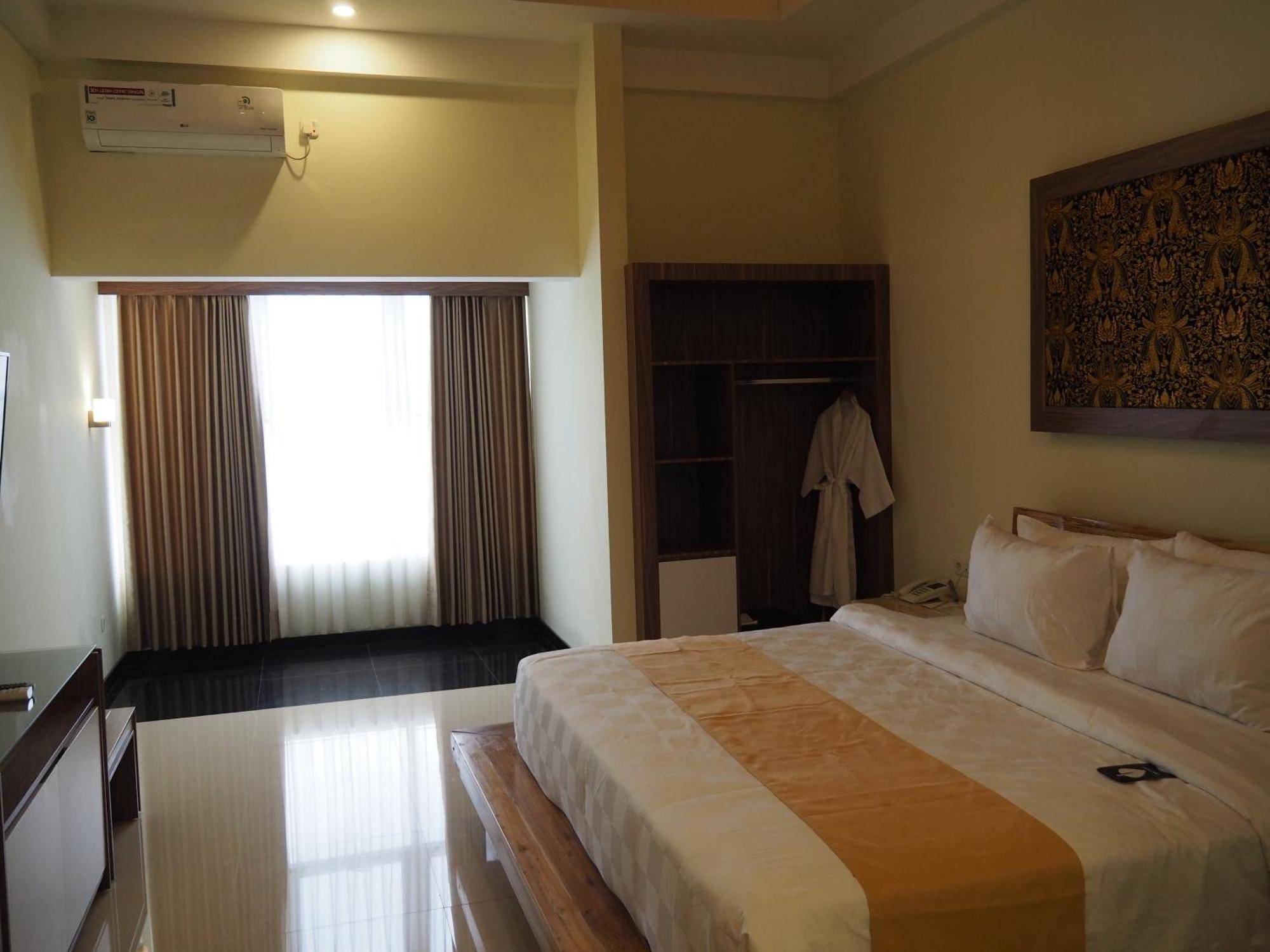 Luminor Hotel Banyuwangi By Wh Zewnętrze zdjęcie