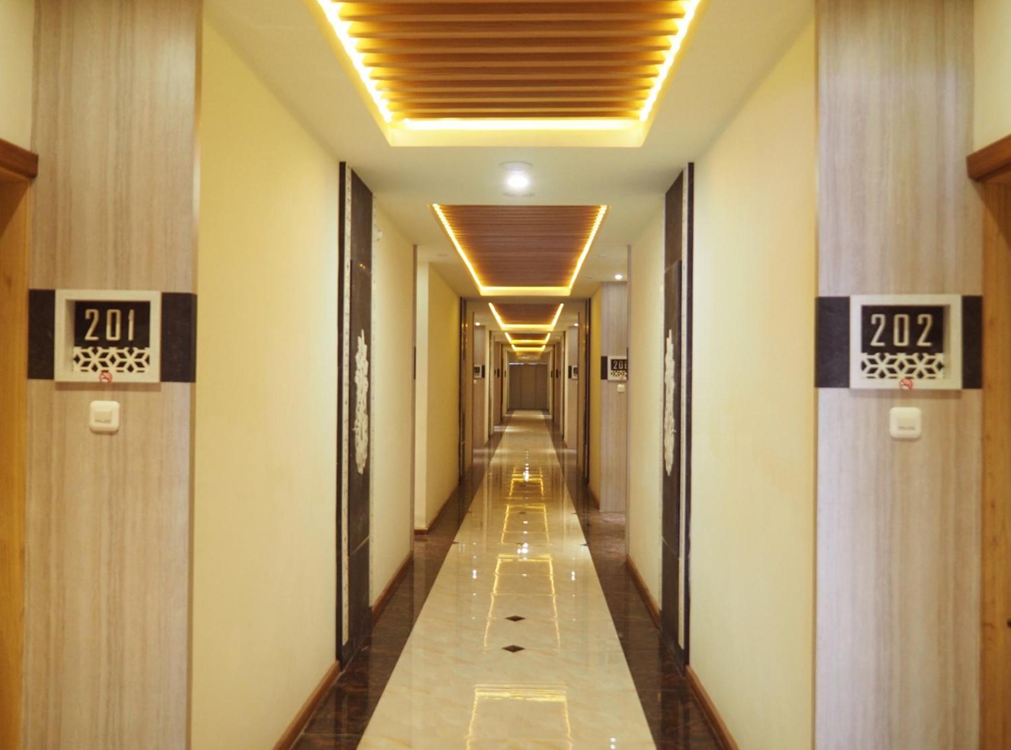 Luminor Hotel Banyuwangi By Wh Zewnętrze zdjęcie