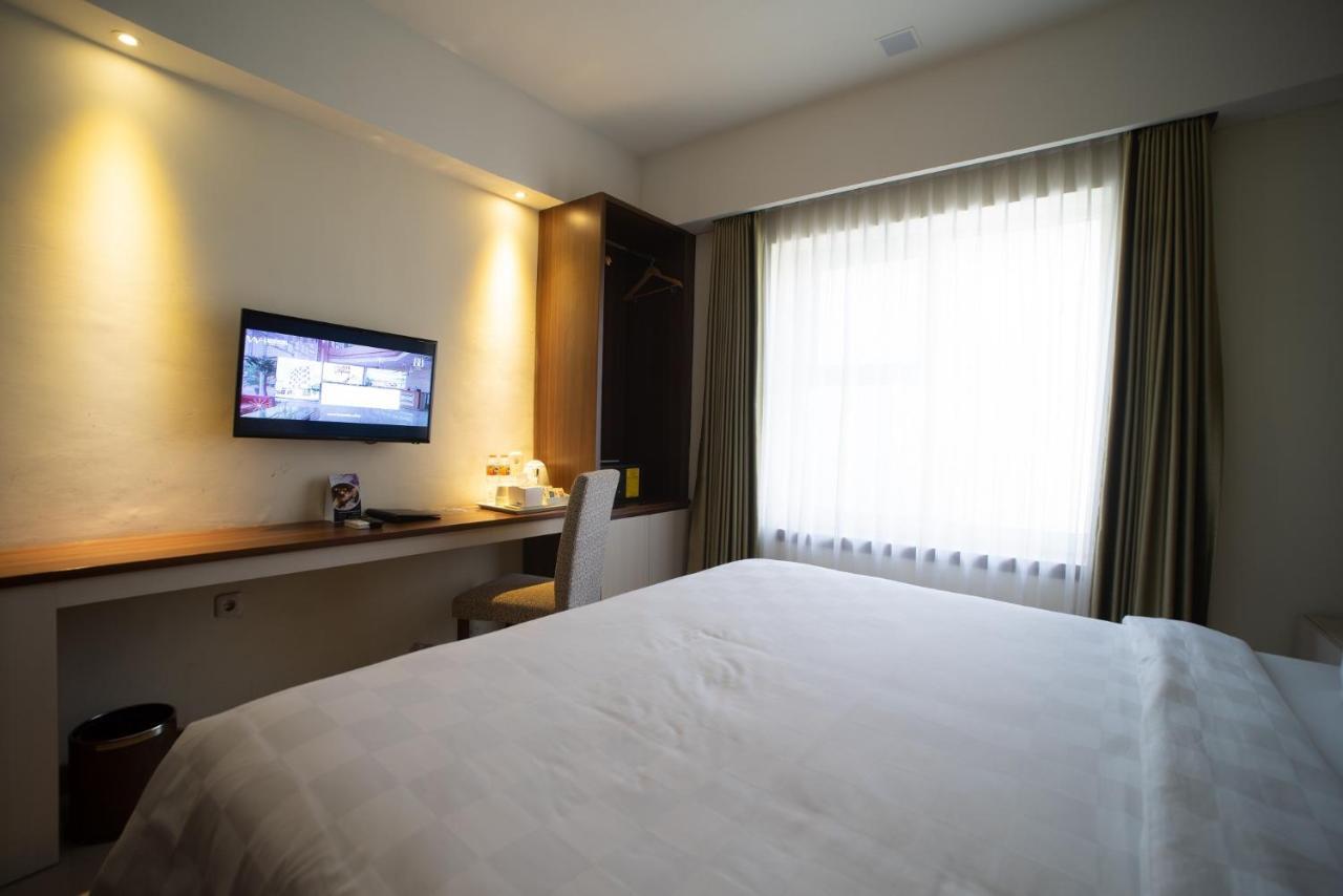 Luminor Hotel Banyuwangi By Wh Zewnętrze zdjęcie