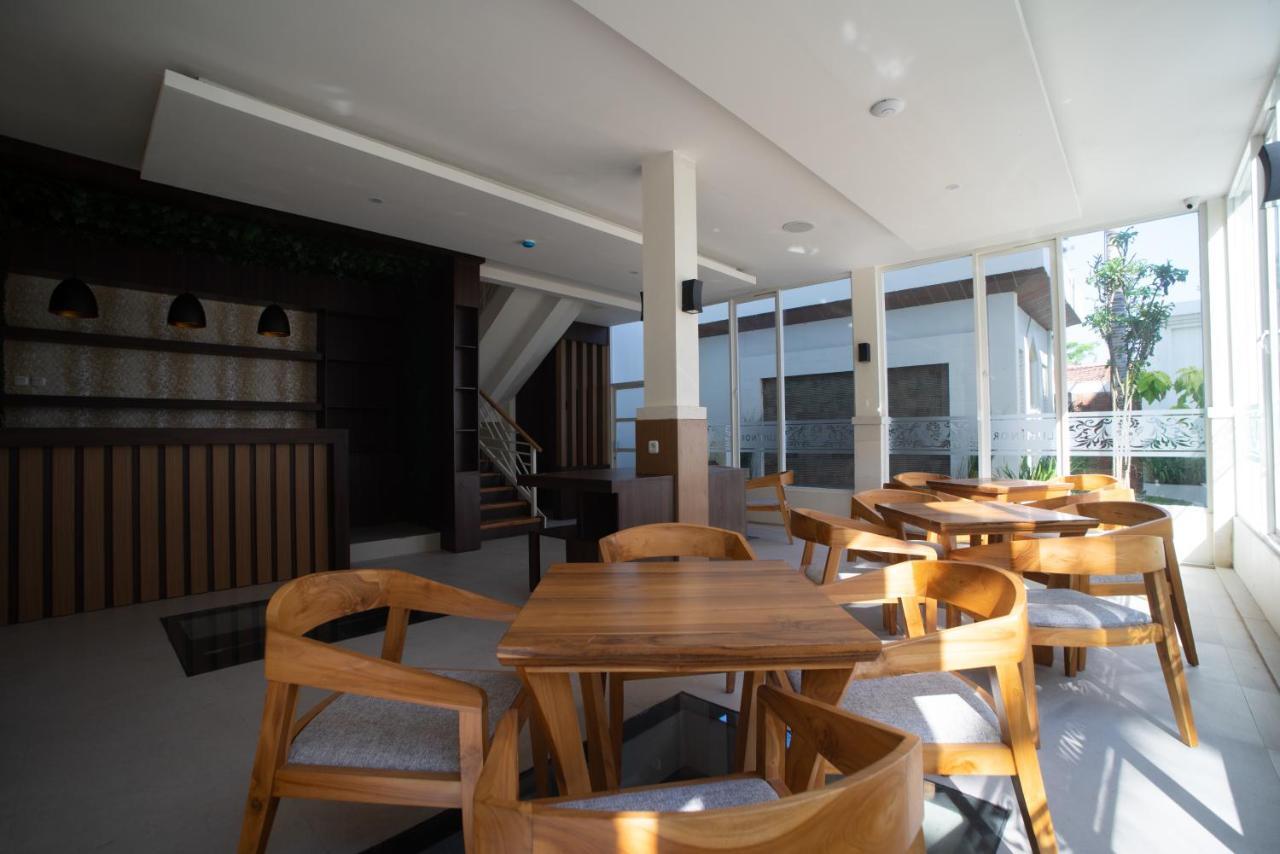 Luminor Hotel Banyuwangi By Wh Zewnętrze zdjęcie